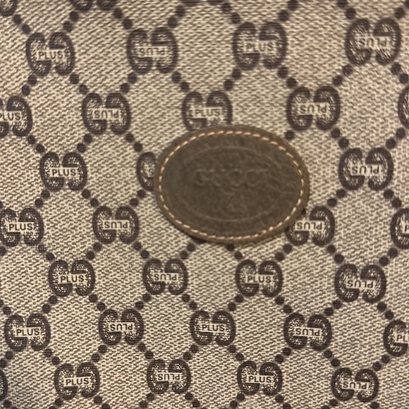 Authentic Vintage Gucci Plus Pouch - Picture 2 of 4